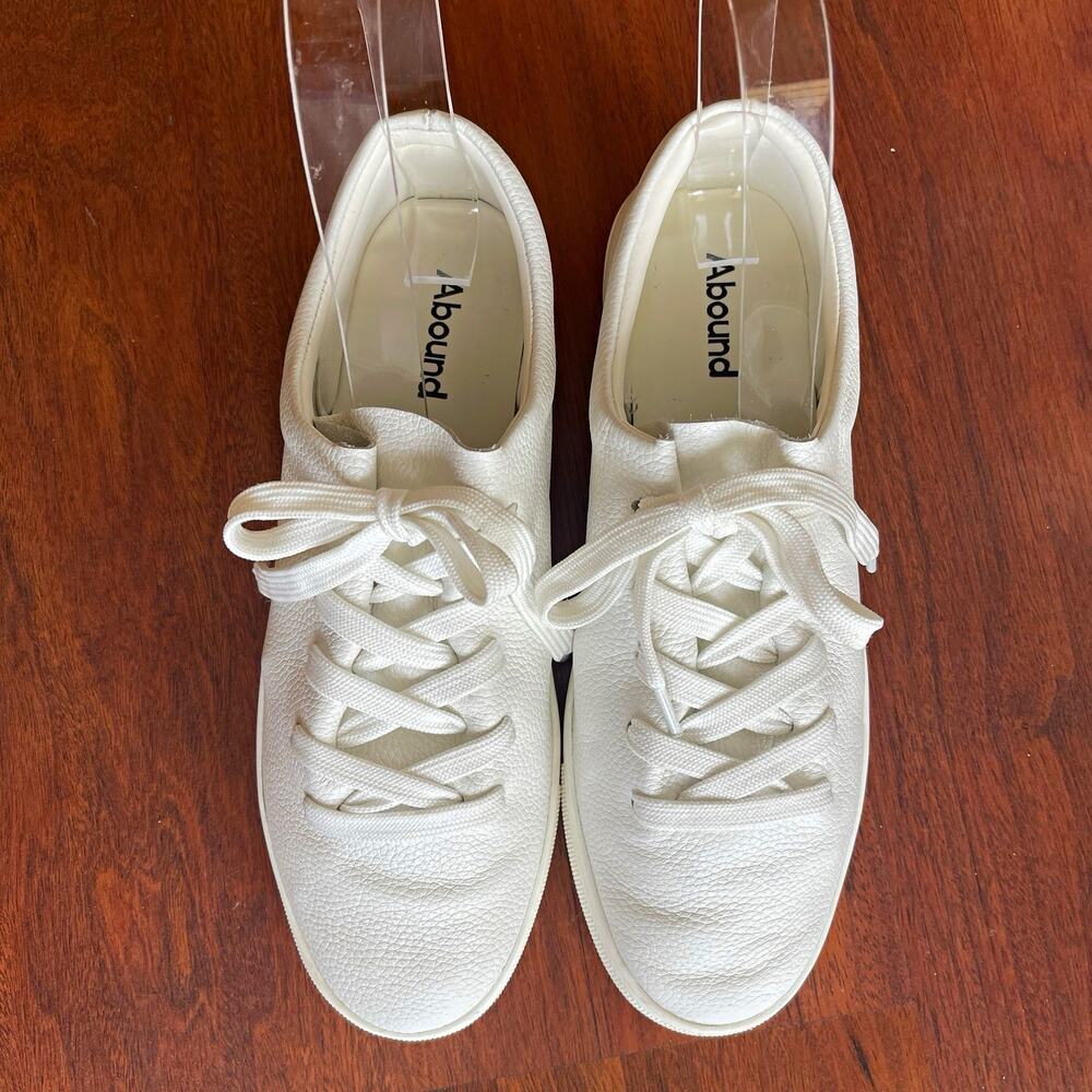 Abound EUC Men's White Leather Low Top Lace-Up Sneakers, Synthetic Outsole s 8.5